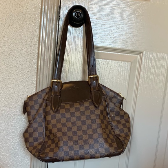 Louis Vuitton Handbags - LV shoulder Bag